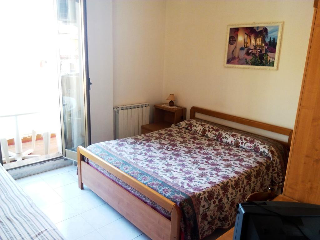 Hotel Eliseo Giardini Naxos Dış mekan fotoğraf